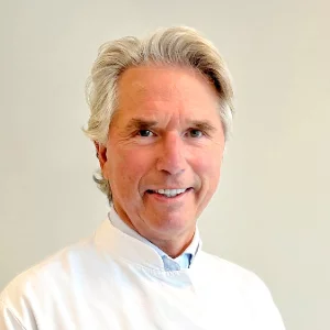 Dr. George van Andel is Medisch Directeur en Uroloog bij Andros Clinics